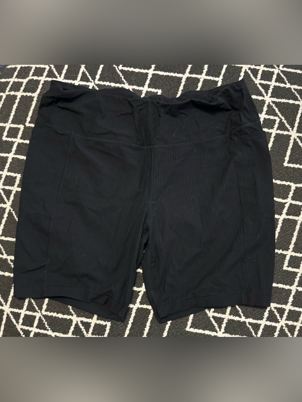 Mondetta Performance + Luxury XXL Black Textured Bike Shorts Pockets